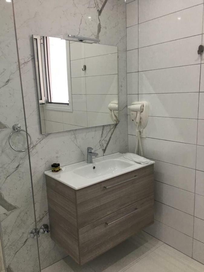 Onira Luxury Rooms Sarandë Exterior foto